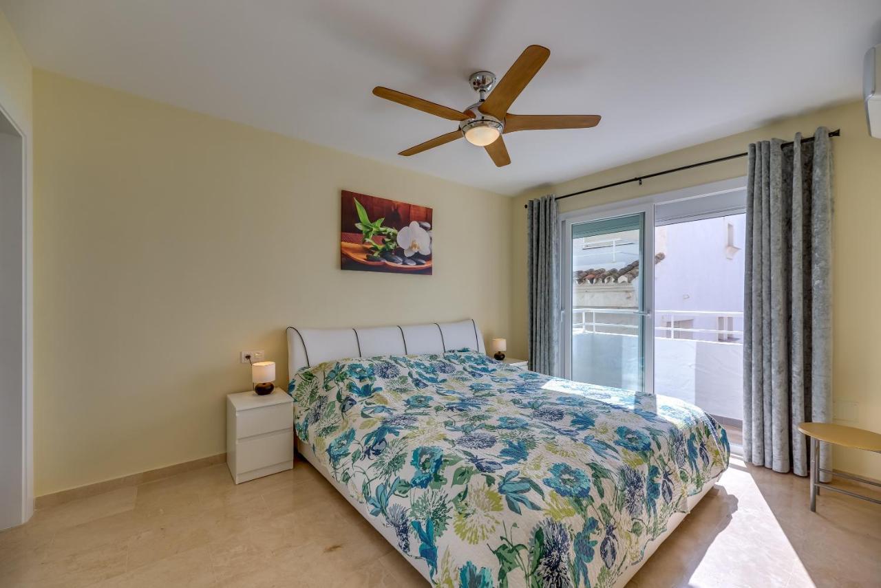 Beach Apartment Marbella Bagian luar foto